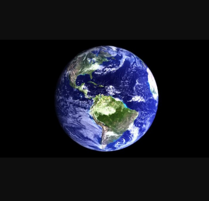 imagen de la Tierra desde el espacio con la imagen centrada en el continente americano